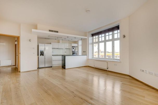 2 bedroom flat to rent - Photo 1