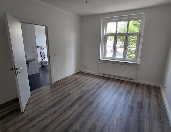 Helle 4 Zimmer Wohnung in Reusa mit Balkon und großem Bad - Photo 1