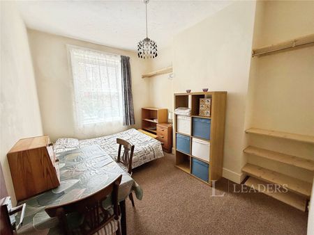 1 bedroom apartment to rent St. Michaels Road, Bournemouth, Dorset, BH2 - Photo 4