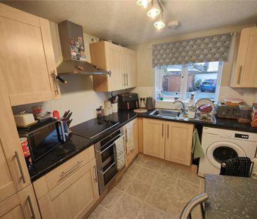 2 bedroom end of terrace house to rent - Photo 6