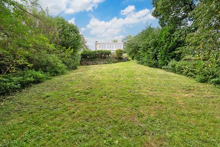 PHI AACHEN – Charmantes Wohlfühlhaus mit Garage, Balkon und schöner Terrasse im Aachener Süden! - Foto 2