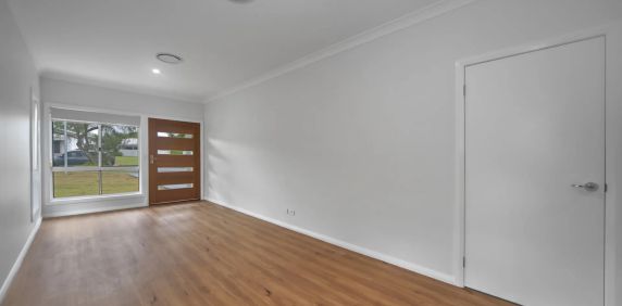 Convenient Living with Style & Comfort - Photo 2