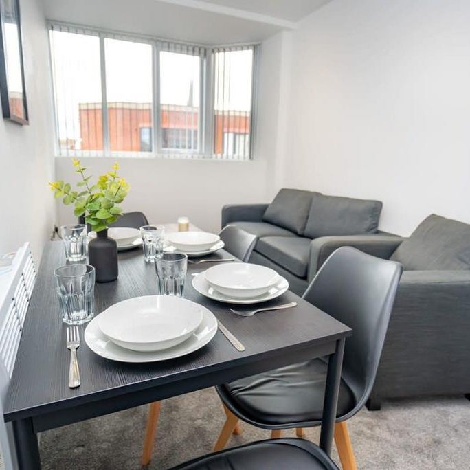 2 bedroom serviced apartment to rent - Photo 1