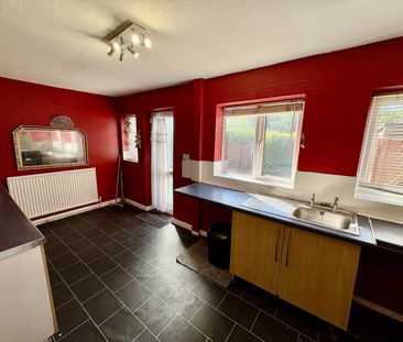 Longmead Drive, Nottingham - Photo 1