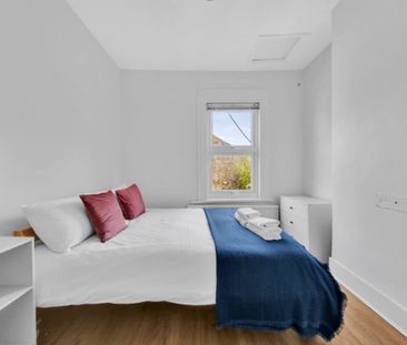 3 Bed Terraced House, Field Road, E7 - Photo 1