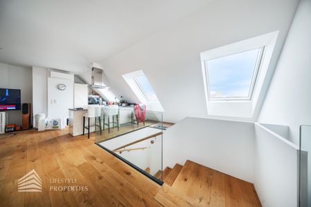 Schöne 3-Zimmer-Dachgeschosswohnung mit Terrasse, Nähe Matzleinsdorferplatz - Photo 2