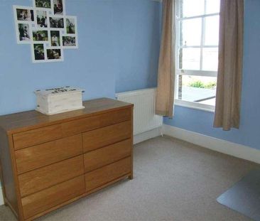 Leigh On Sea, SS9 - Photo 1