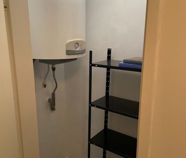 Appartement te huur met 1 slaapkamer op 3-de verdieping zonder lift... - Photo 3