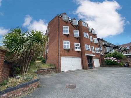 Salisbury Road, Wallasey, 2 bedroom, Flat - Purpose Built - Photo 4