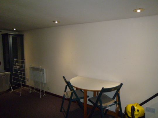 Middleborough Road, Coundon, Coventry, West Midlands, CV1 - Photo 1