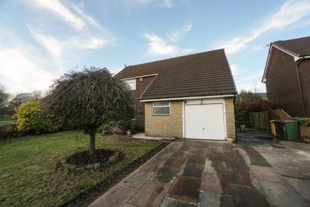 4 bedroom detached house to rent - Photo 5