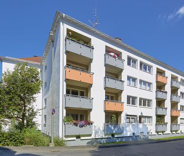 Schöne und helle 2-Zimmerwohnung mit Balkon gesucht? Möglich im Zentrum Weidenau! - Photo 1