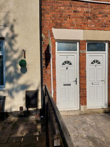 2 bedroom flat to rent - Photo 4