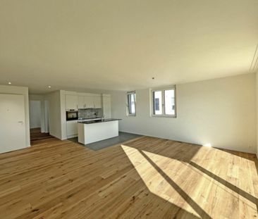 Moderne 3.5 Zimmer- Wohnung in Schwarzenbach - Photo 4