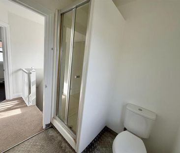 2 bedroom semi-detached house to rent - Photo 6