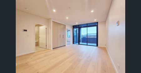 Modern two-bedroom apartment with secure parking space - Photo 2