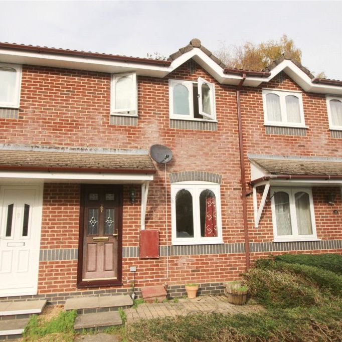 2 Bedroom House - Cherry Gardens, Bishops Waltham - Photo 1