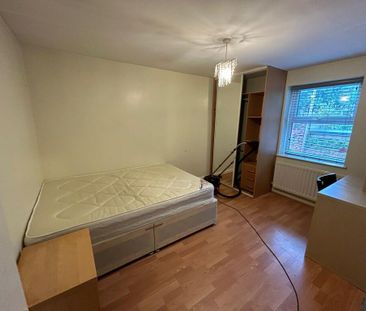 6 bedroom maisonette to rent - Photo 3