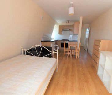 Studio to rent - Photo 4