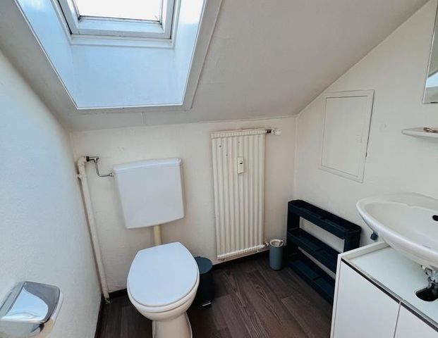 Wohnung 2,5 Zimmer Einbauküche möbliert - Foto 1