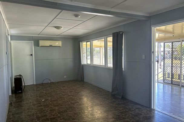 Spacious 3-Bed Family Home | Walk to School & Club! - Photo 1