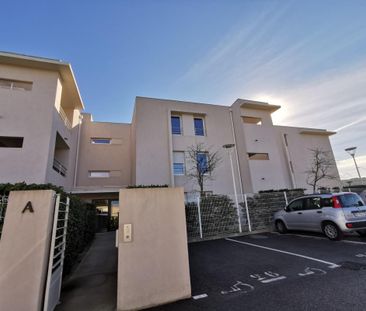 Location Appartement 2 pièces 45m² VILLENEUVE LES AVIGNON 30400 - Photo 6