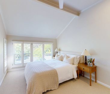 32 Sun Hill Drive, Merewether Heights, NSW 2291 - Photo 3
