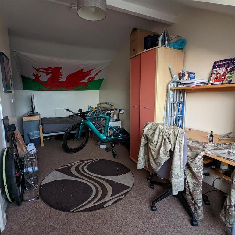 4 bedroom terraced house to rent - Photo 1