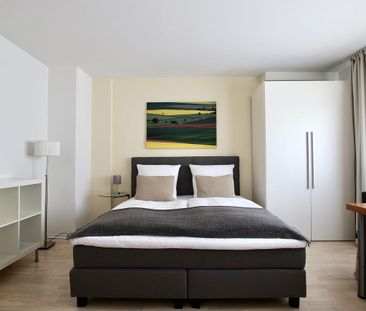 Modern möbliertes Apartment mit Aufzug im Herzen von Köln - Photo 6