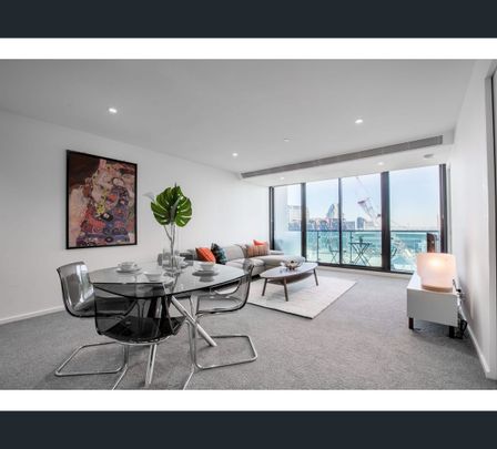 1007/815 Bourke St, Docklands, Vic 3008 - Photo 1