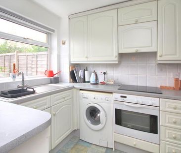 3 bedroom terraced house to rent - Photo 4