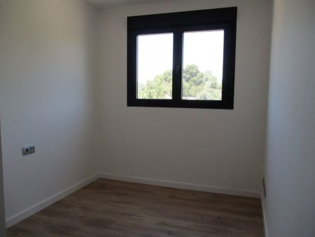 Piso de alquiler en El Cónsul - Ciudad Universitaria - El Romeral - Photo 3