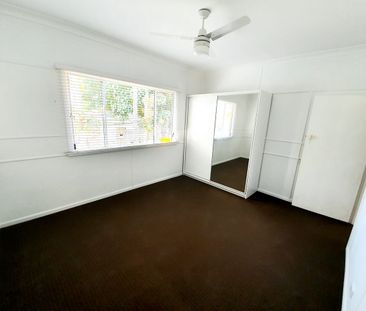 SCARBOROUGH 5 BEDROOM HOME -18 MONTH LEASE - 6 MONTHS AT $750 THEN ... - Photo 3