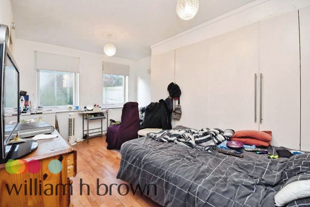 Darnay Rise, Chelmsford - Photo 1