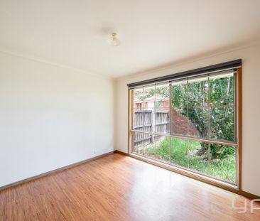 Comfortable Home In A Central Location - Photo 4