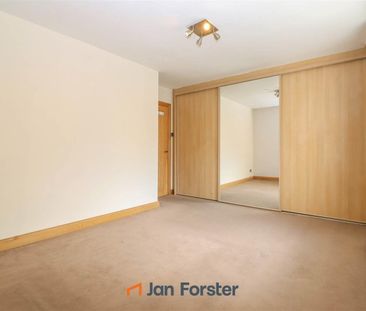 2 Bedroom House - Semi-Detached - Photo 1