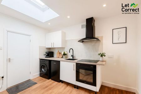 Studio to rent - Photo 3