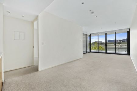 Manhattan Living - Photo 2