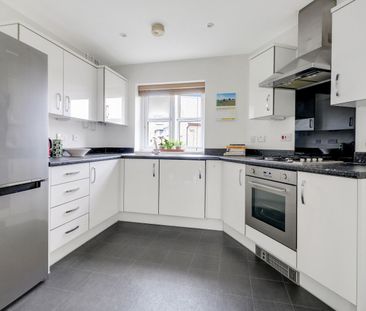 2 Bedroom - Photo 5