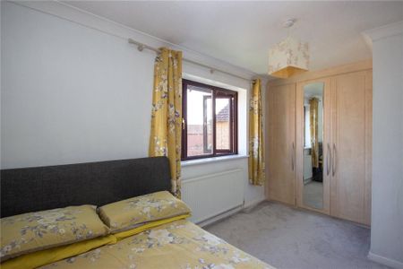 3 bedroom semi-detached house to rent - Photo 5