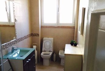 Quarto em Lisboa junto Av Roma