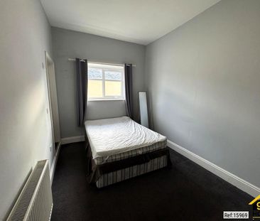 1 bed Penthouse in Commercial Street , Camborne, TR14 8JY - Photo 4