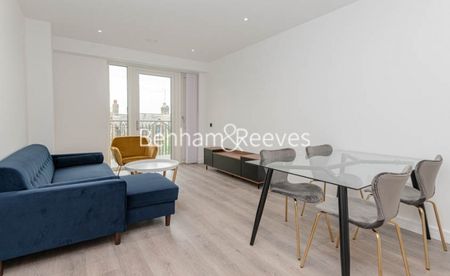 2 Bedroom flat to rent in Glenthorne Road, Hammersmith, W6 - Photo 3