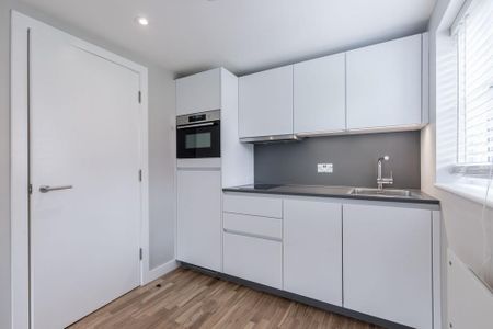 1 bedroom ground floor flat to rent - Photo 5