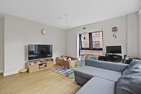 2 bedroom apartment to rent - Photo 2