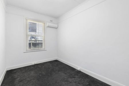 74A Chapman Street, North Melbourne. - Photo 4