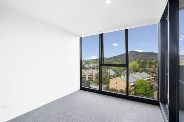 Comfort Meets Convenience, Welcoming Two-Bedroom Apartment in Metropol - Photo 1