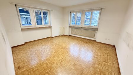 Gemütliche Wohnung in belebter Seitenstrasse - Photo 4