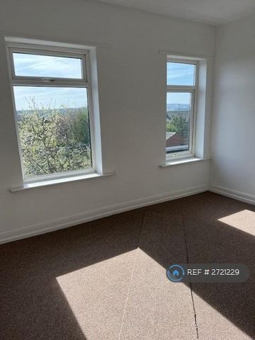 2 bedroom semi-detached house to rent - Photo 2