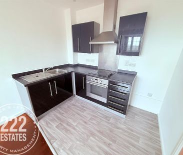 Greenings Court - Warrington - WA2 - Photo 6